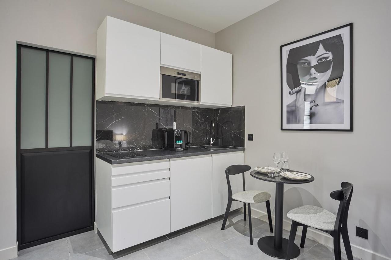 Residense Montmartre By Studio Prestige Paris Bagian luar foto
