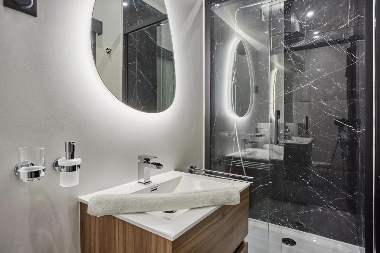 Residense Montmartre By Studio Prestige Paris Bagian luar foto